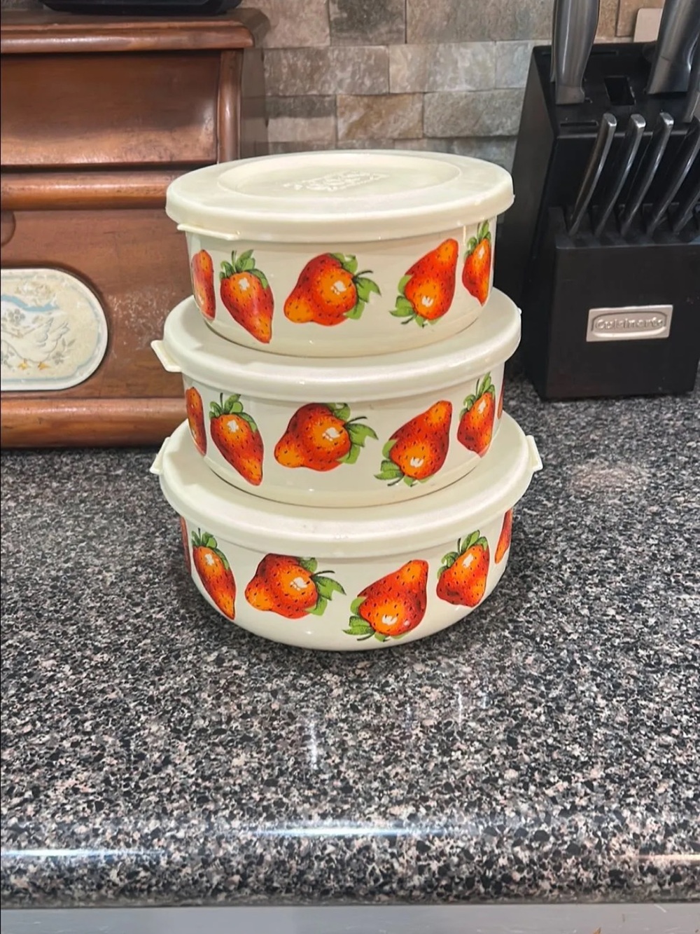 Kobe Strawberry-Print Nesting Bowls with Lids